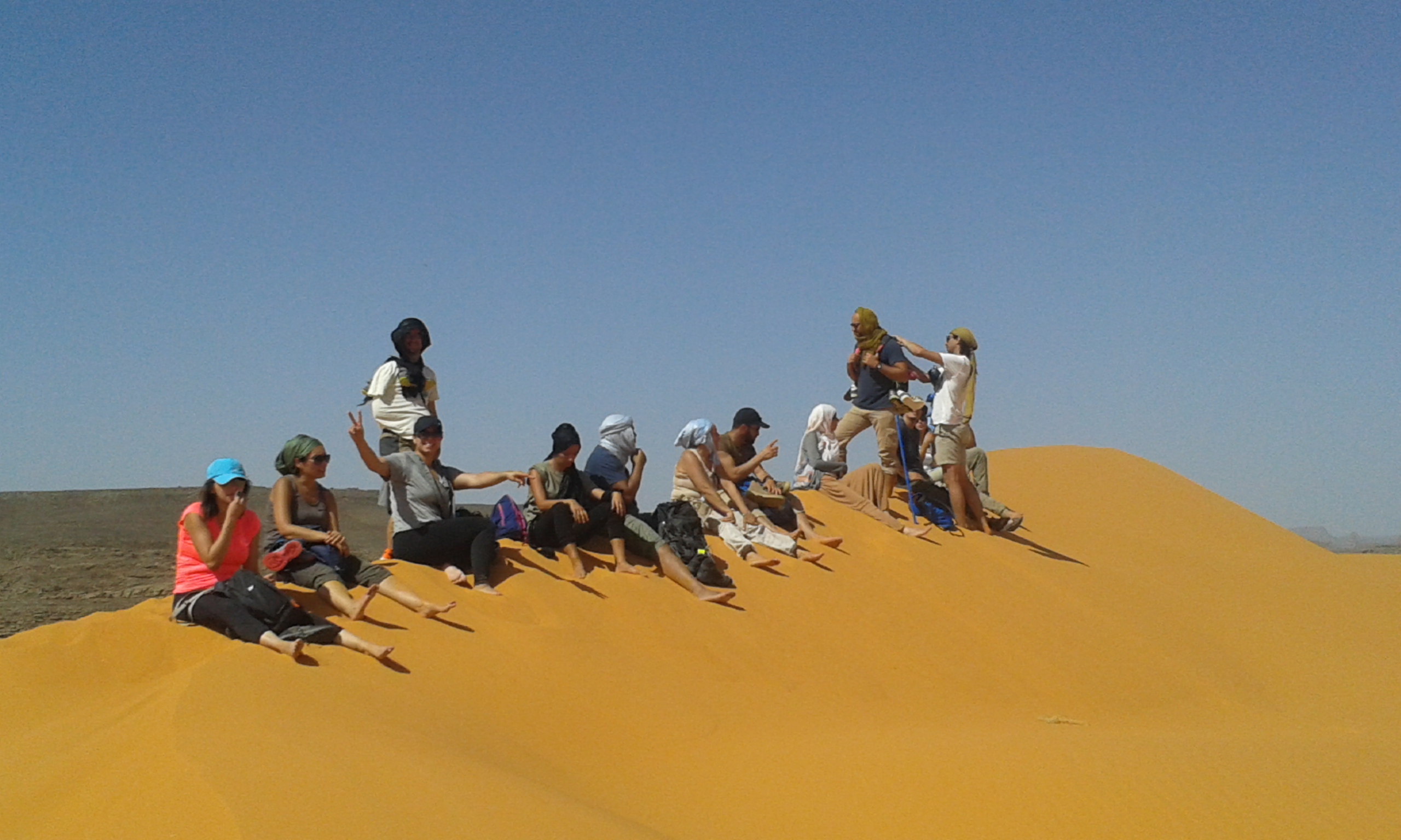 randonnée dnas les dunes du désert